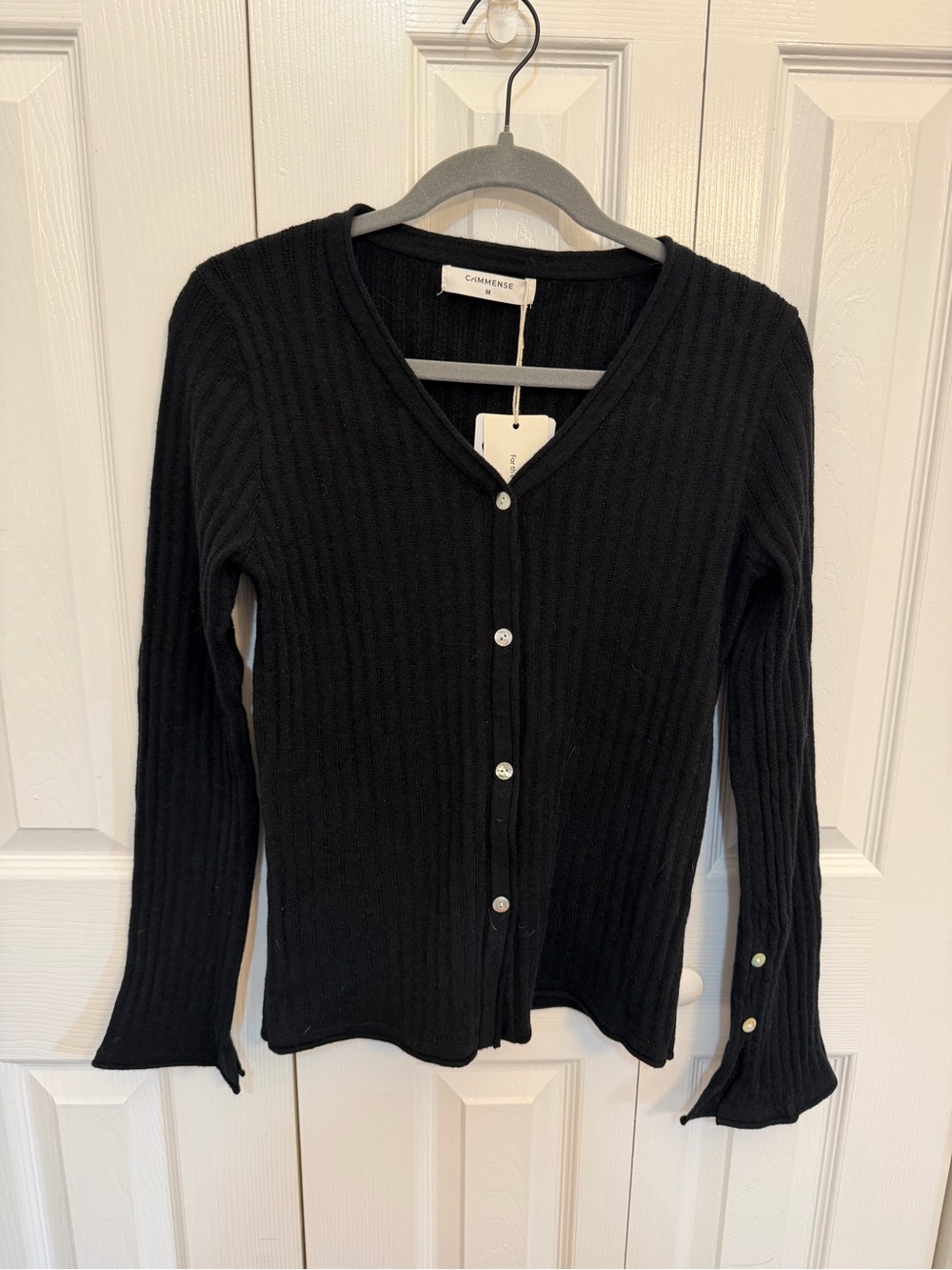 Commense V Neck Flare Sleeve Ribbed Button Cardigan Size Medium NWT